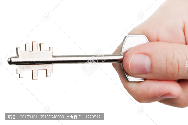 手拿著鑰匙