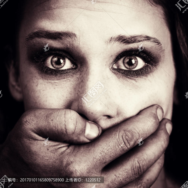 被虐待和虐待的恐怖婦女受害者