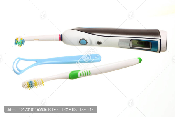 白色牙刷