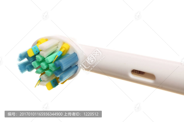 白色牙刷
