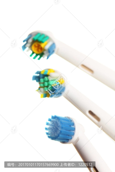 白色牙刷