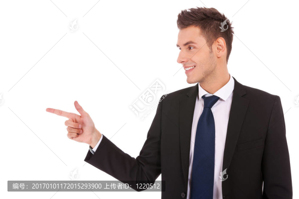 年輕商人指著一邊