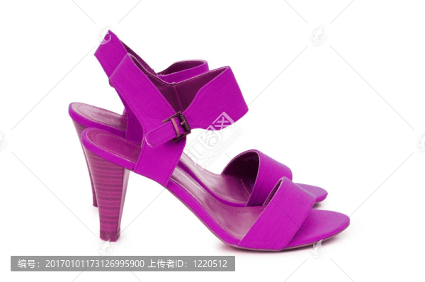 時(shí)尚概念中的女鞋