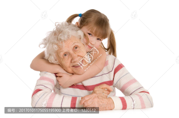 老年婦女與大女兒