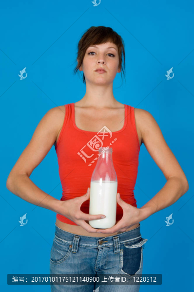 女孩；牛奶女孩
