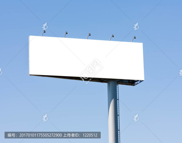 藍天上空的大廣告牌
