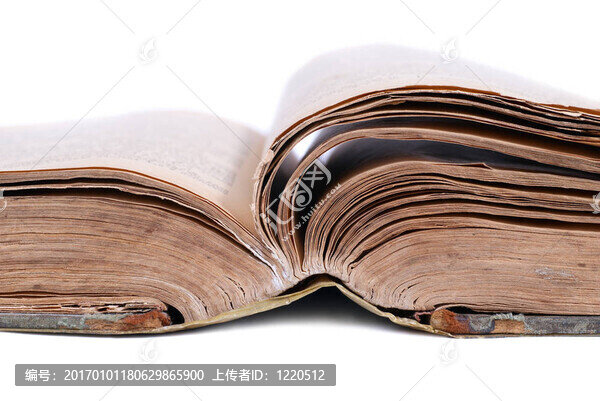 打開(kāi)古老的書(shū)