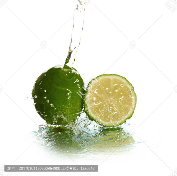 石灰水濺