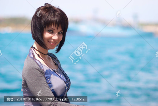 海邊女孩