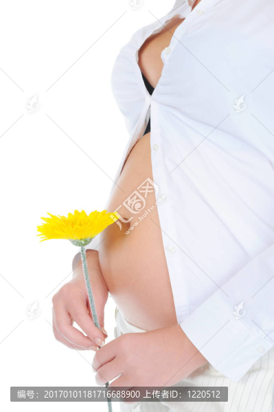 美麗的年輕孕婦
