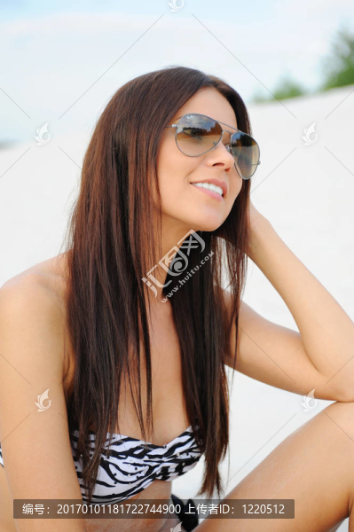 海灘上的美女