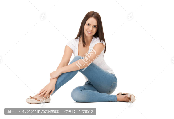 快樂(lè)無(wú)憂無(wú)慮的少女