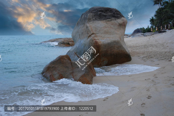 拉邁海灘上空的天空色彩；蘇梅島