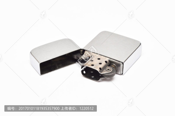 白色的打火機(jī)不銹鋼