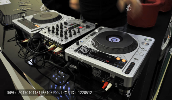 DJ控制臺