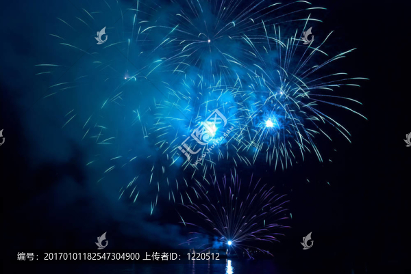 藍色煙花