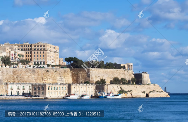 鑒于Valletta；馬耳他