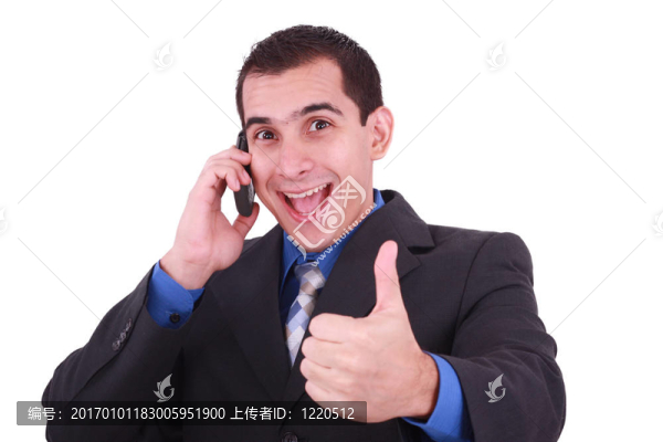 一個(gè)英俊的西班牙裔商人孤立的形象給了大拇指白色背景