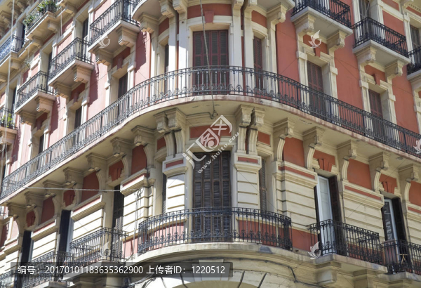 歷史宮殿背景。Bari。Apulia。