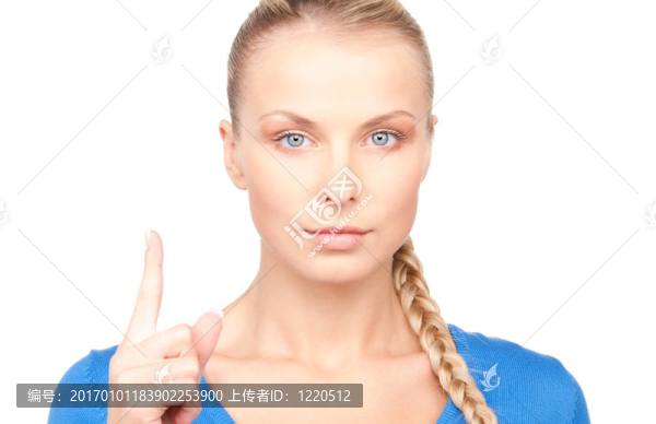 女人用手指向上