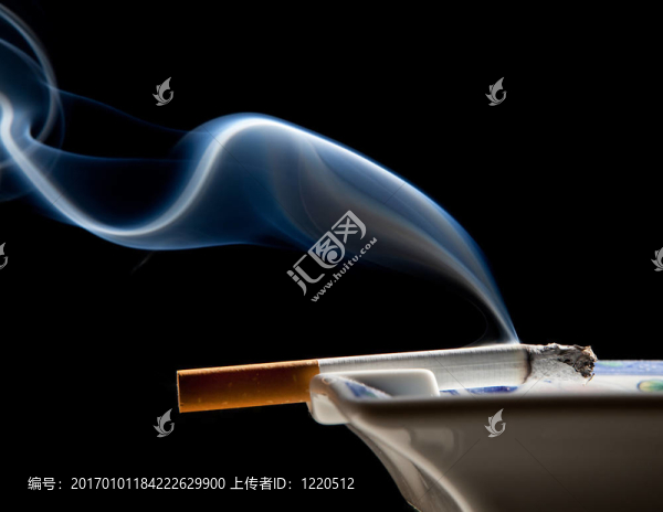 煙灰缸和煙縷