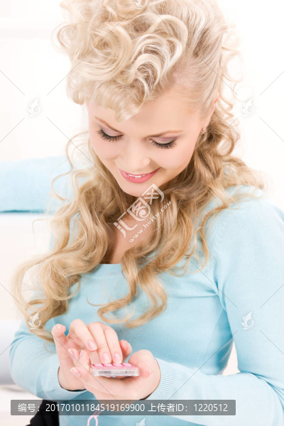 可愛的女人與計(jì)算器