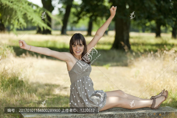 快樂的女孩