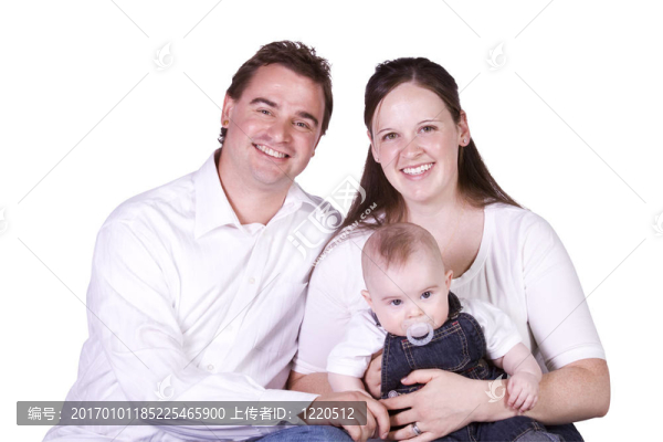 父亲与儿子妈妈的幸福家庭画像