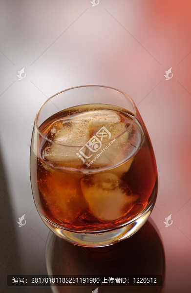 威士忌桑格里酒酸味雞尾酒