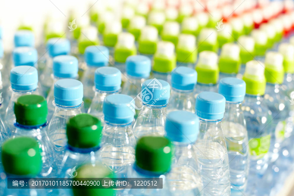 瓶裝水