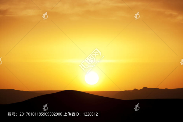 撒哈拉沙漠的日落