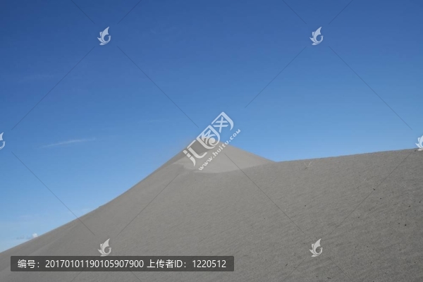 沙丘峰