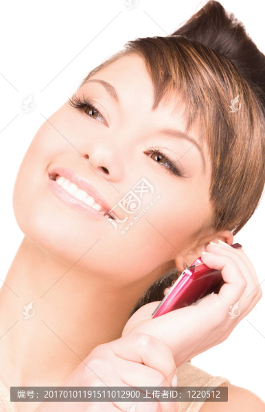 快樂女人帶手機(jī)
