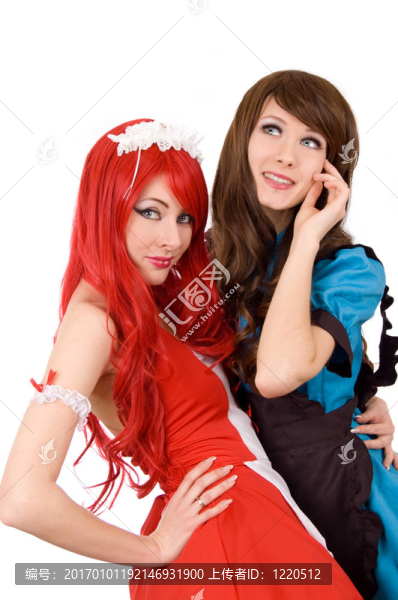 兩個(gè)漂亮的女仆