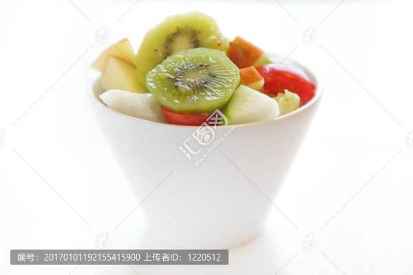 健康早餐包括水果和沙拉