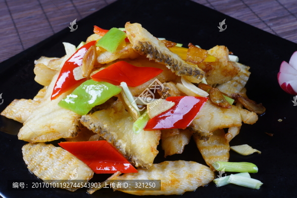 茭白燴魚