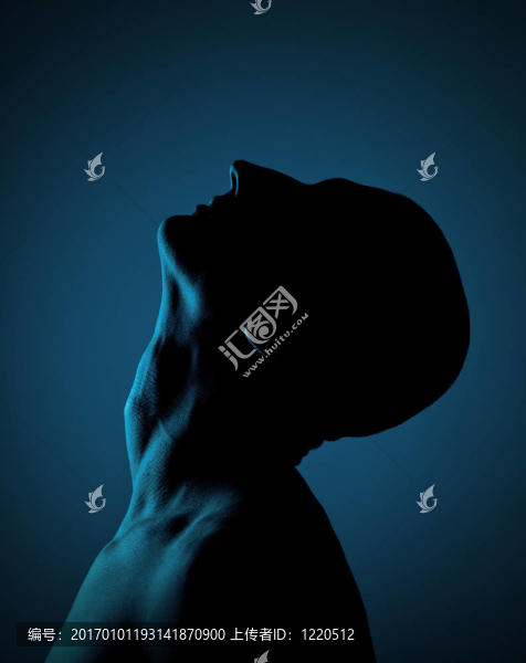 禿頭男人的輪廓