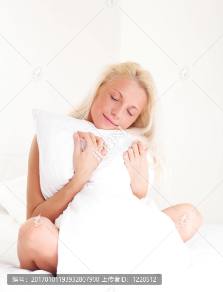 枕頭女孩