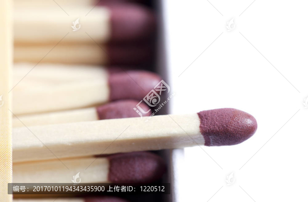 火柴盒。