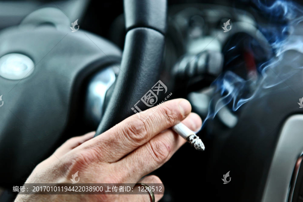 禁止在所有車輛吸煙