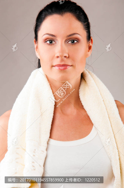 運動婦女與毛巾