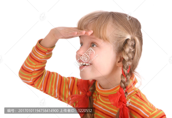 孩子向前看。