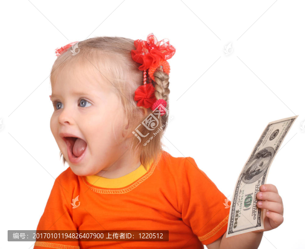 兒童持有美元貨幣。