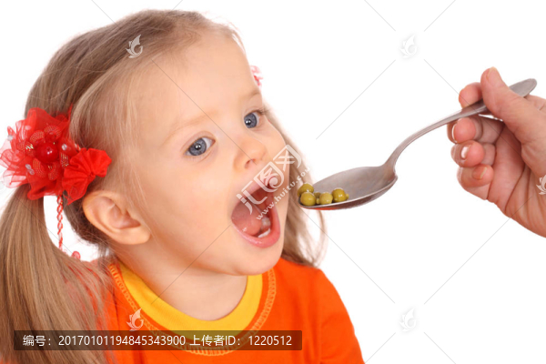 幼梨喂養(yǎng)。