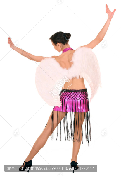 穿著天使服裝的女人。