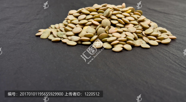 在石板綠扁豆