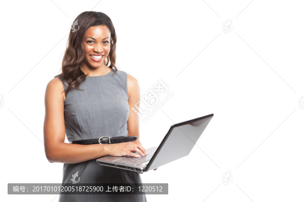 黑色的商人與筆記本電腦