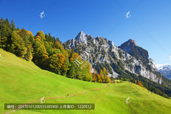 瑞士阿爾卑斯山的秋天