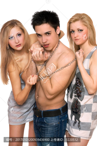 兩個(gè)漂亮的女孩和一個(gè)男人