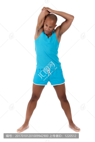 年輕迷人的非洲裔男子運動員